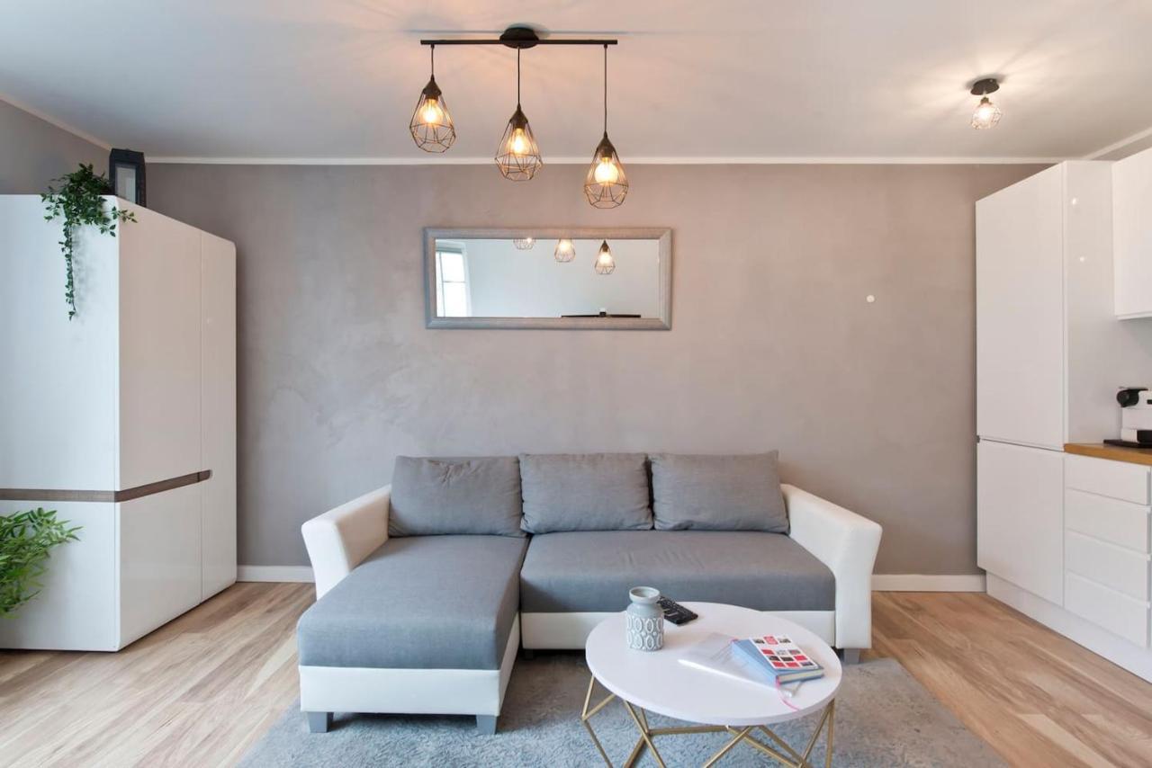Stay Hip In Vibrant Centrally Located Apartment In Old Town Gdansk Exterior photo